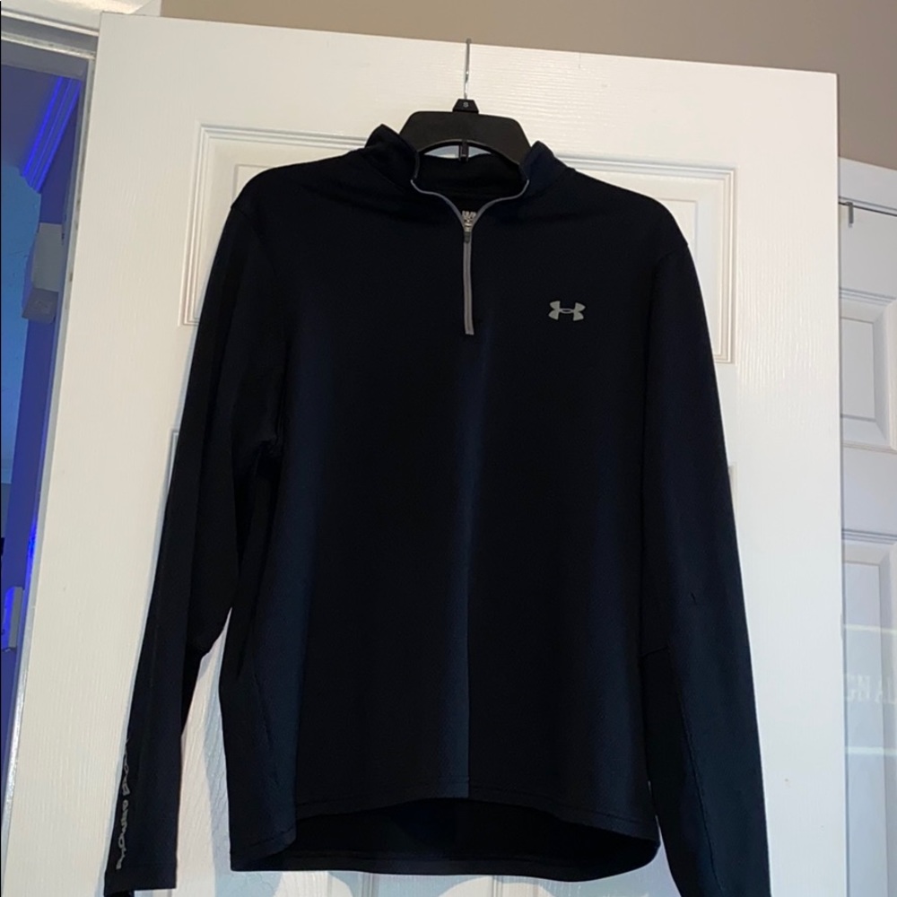Men’s black under armour quarterzip